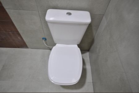 Banheiro de kitnet/studio para alugar com 1 quarto, 48m² em Vila Medeiros, São Paulo