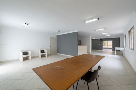 Apartamento para alugar com 110m², 2 quartos e 1 vaga Apartamento para alugar com 110m², 2 quartos e 1 vagaÁrea comum - Salão de festas