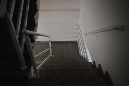 Corredor de apartamento à venda com 2 quartos, 43m² em Jardim Cristiane, Santo André