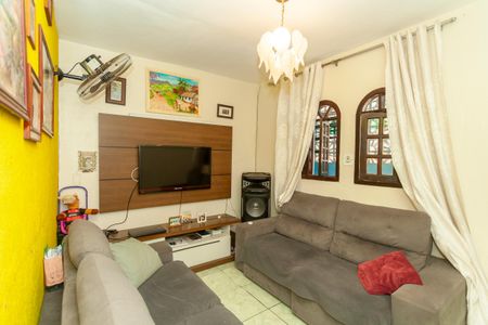 Sala de casa para alugar com 4 quartos, 90m² em Vila Santa Maria, São Paulo