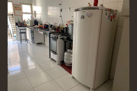 Casa à venda com 4 quartos, 215m² em São Francisco, Niterói