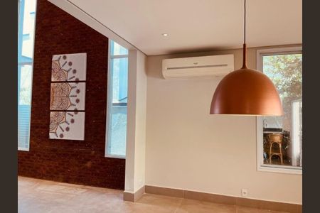 Casa à venda com 4 quartos, 300m² em Swiss Park, Campinas