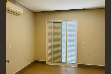 Casa à venda com 4 quartos, 300m² em Swiss Park, Campinas