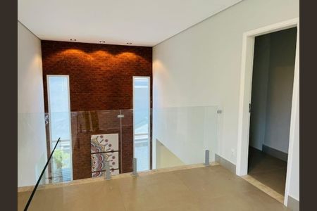 Casa à venda com 4 quartos, 300m² em Swiss Park, Campinas