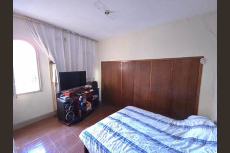 Casa à venda com 4 quartos, 240m² em Floresta, Belo Horizonte