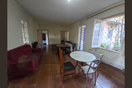 Casa à venda com 4 quartos, 240m² em Floresta, Belo Horizonte