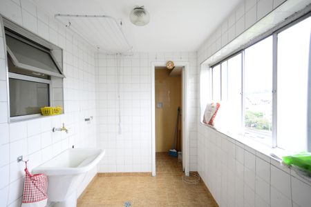 Apartamento para alugar com 70m², 2 quartos e 1 vagaÁrea de Serviço