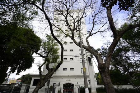 Apartamento para alugar com 70m², 2 quartos e 1 vagaFachada