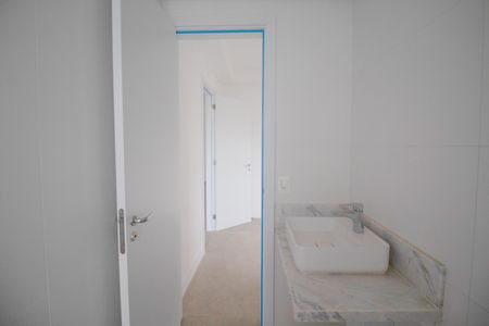 Apartamento à venda com 122m², 3 quartos e 2 vagasBanheiro da Suíte 3