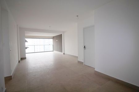 Apartamento à venda com 122m², 3 quartos e 2 vagasSuíte 1