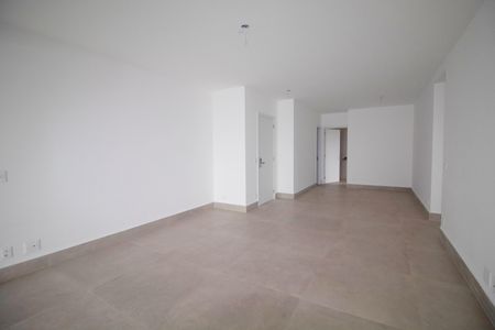 Apartamento à venda com 122m², 3 quartos e 2 vagasSala