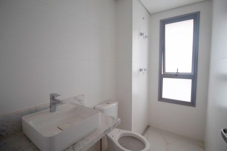 Apartamento à venda com 122m², 3 quartos e 2 vagasBanheiro da Suíte 3