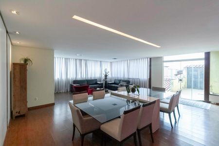 Casa à venda com 430m², 4 quartos e 6 vagasSala 2