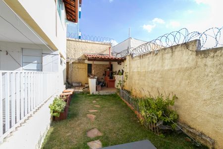 Quintal de casa à venda com 4 quartos, 430m² em Parque Pedro Ii, Belo Horizonte