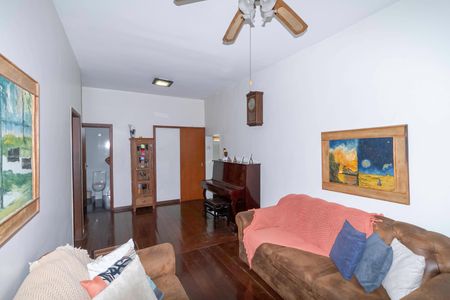 Casa à venda com 430m², 4 quartos e 6 vagasSala 3