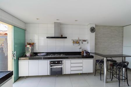 Casa à venda com 430m², 4 quartos e 6 vagasCozinha