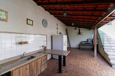 Casa à venda com 430m², 4 quartos e 6 vagasÁrea comum