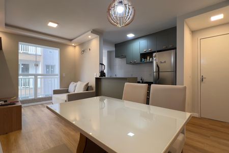 Sala de apartamento para alugar com 2 quartos, 49m² em Jardim do Triunfo, Guarulhos