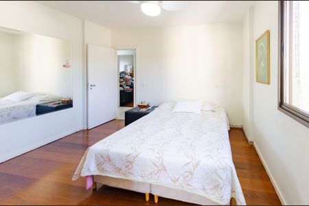 Apartamento à venda com 175m², 4 quartos e 3 vagasSuíte