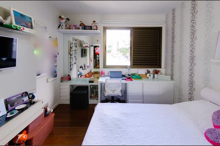 Apartamento à venda com 175m², 4 quartos e 3 vagasQuarto 1