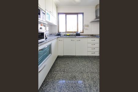 Apartamento à venda com 175m², 4 quartos e 3 vagasCozinha