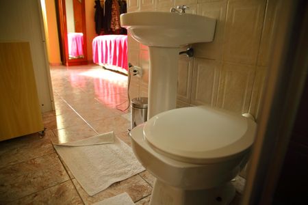 Casa à venda com 540m², 3 quartos e 1 vagaBanheiro da Suíte casa 2