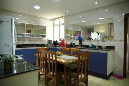 Casa à venda com 540m², 3 quartos e 1 vagaCozinha casa 2