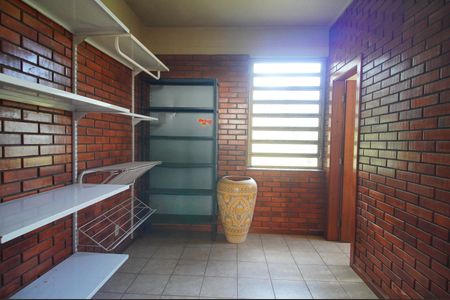 Casa para alugar com 600m², 5 quartos e 4 vagasDespensa