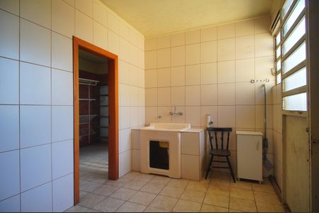 Casa para alugar com 600m², 5 quartos e 4 vagasÁrea de Serviço