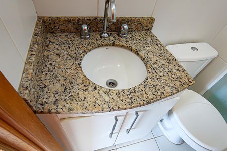 Apartamento para alugar com 83m², 2 quartos e 1 vagabanheiro social