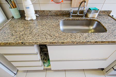 Apartamento para alugar com 83m², 2 quartos e 1 vagacozinha e area de serviço