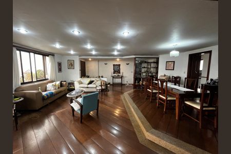 Apartamento à venda com 272m², 5 quartos e 5 vagasSala