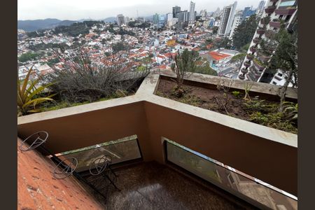 Apartamento à venda com 272m², 5 quartos e 5 vagasVaranda da Suíte 3