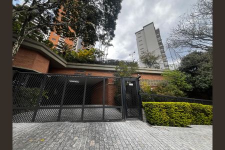 Apartamento à venda com 272m², 5 quartos e 5 vagasFachada