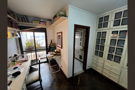 Apartamento à venda com 272m², 5 quartos e 5 vagasQuarto Suíte 1