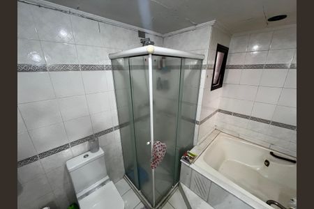 Apartamento à venda com 272m², 5 quartos e 5 vagasBanheiro da Suíte 3