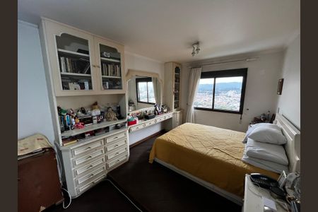 Apartamento à venda com 272m², 5 quartos e 5 vagasQuarto Suíte 3