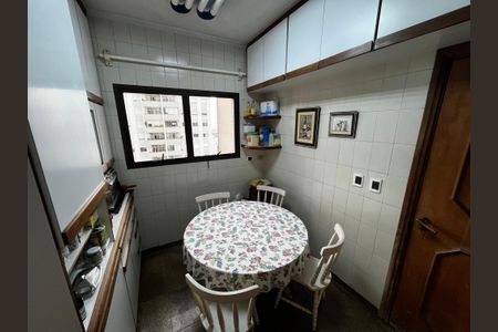 Apartamento à venda com 272m², 5 quartos e 5 vagasCozinha