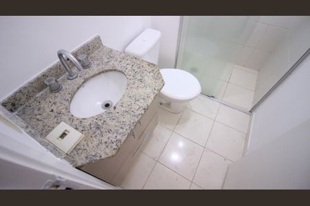 Apartamento à venda com 78m², 2 quartos e 2 vagasBanheiro social