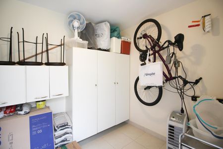 Casa à venda com 118m², 3 quartos e 3 vagas Casa à venda com 118m², 3 quartos e 3 vagasQuarto de Serviço