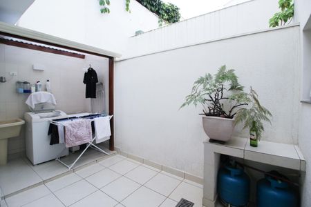 Casa à venda com 118m², 3 quartos e 3 vagas Casa à venda com 118m², 3 quartos e 3 vagasÁrea de Serviço