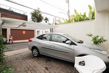 Casa à venda com 118m², 3 quartos e 3 vagas Casa à venda com 118m², 3 quartos e 3 vagasGaragem
