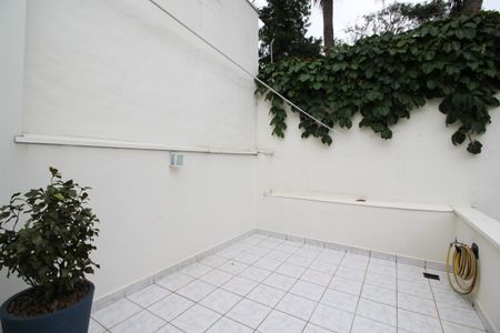 Casa à venda com 118m², 3 quartos e 3 vagas Casa à venda com 118m², 3 quartos e 3 vagasVaranda do Quarto 3