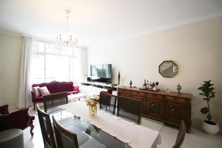 Casa à venda com 118m², 3 quartos e 3 vagas Casa à venda com 118m², 3 quartos e 3 vagasSala