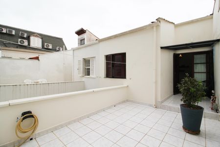Casa à venda com 118m², 3 quartos e 3 vagas Casa à venda com 118m², 3 quartos e 3 vagasVaranda do Quarto 3