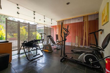 Apartamento à venda com 120m², 3 quartos e 1 vaga Apartamento à venda com 120m², 3 quartos e 1 vagaAcademia