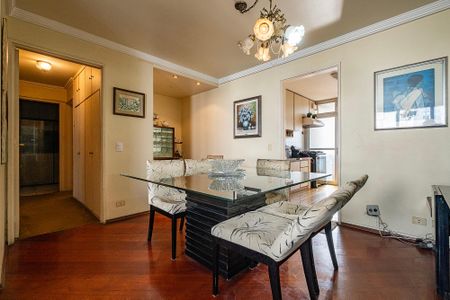 Apartamento à venda com 120m², 3 quartos e 1 vaga Apartamento à venda com 120m², 3 quartos e 1 vagaSala