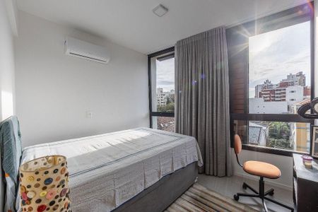 Apartamento à venda com 2 quartos, 79m² em Rio Branco, Porto Alegre