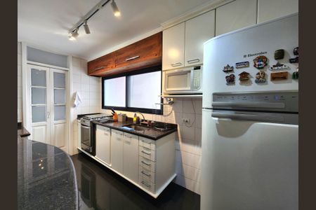 Apartamento à venda com 106m², 3 quartos e 2 vagasCozinha