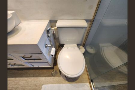 Apartamento à venda com 106m², 3 quartos e 2 vagasBanheiro da Suíte